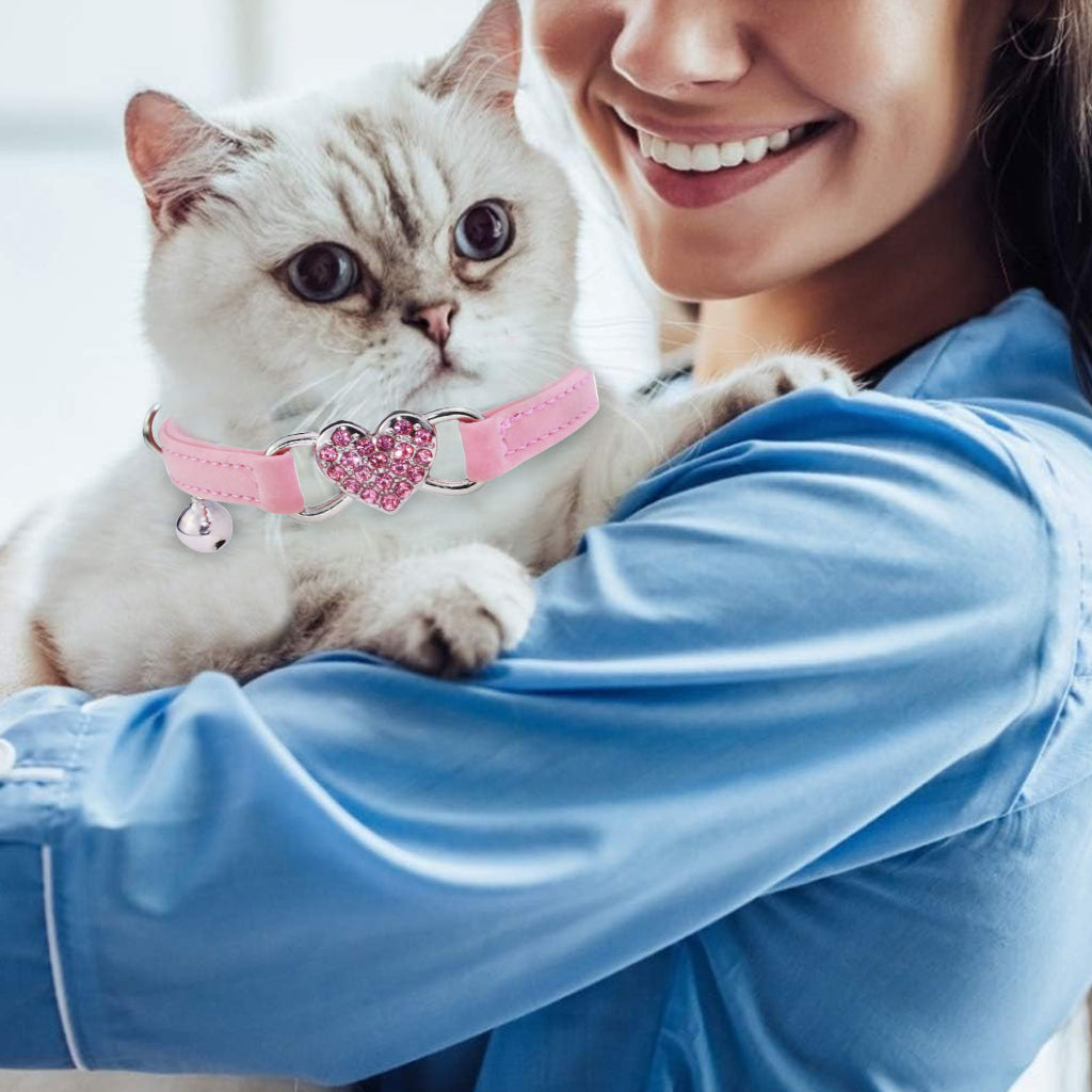 Qpets Cat Collar Bling Bling Cat Collar with Bell & D Ring Pink Rhinestone Embellished Heart Charm Cat Collar Adjustable Pet Collar for Cats Samll Dogs