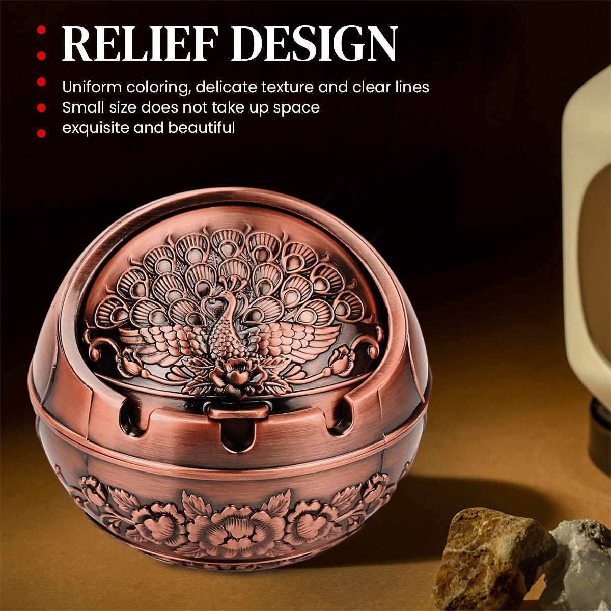 HASTHIP Peacock Ashtray Retro Zinc Alloy Ashtray with Closing Lid Decorative Embossing Peacock Ashtry with 3 Cigarette Holder Grooves Home Gift Car Ashtry, 10x10x9cm