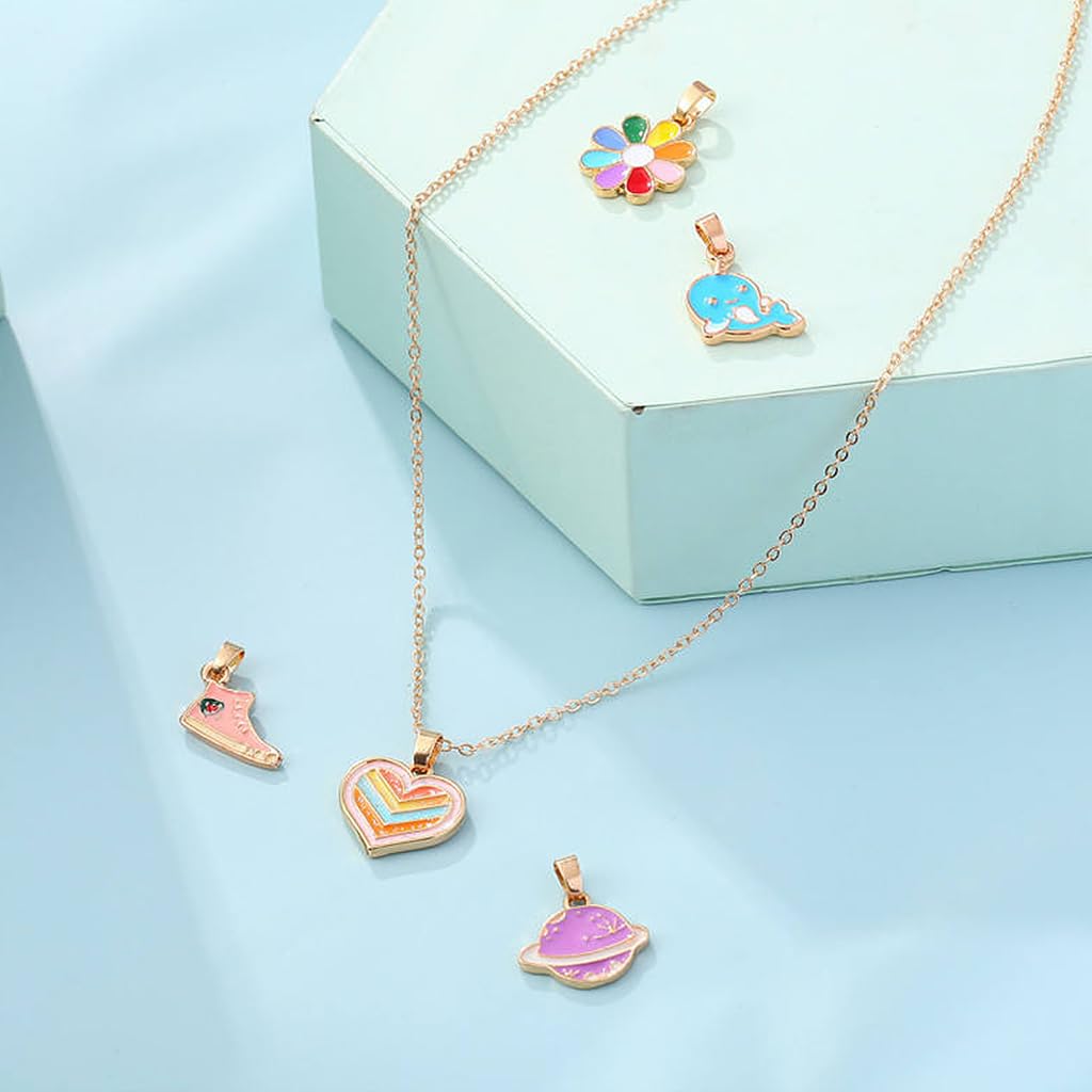 PATPAT Cute Necklace For Girls, Cartoon Necklace Jewellery Sets With 5 Interchangeable Pendent Charms Pendant For Girls Colorful Loving Heart Pendant Friendship Necklace Set For Women Girls