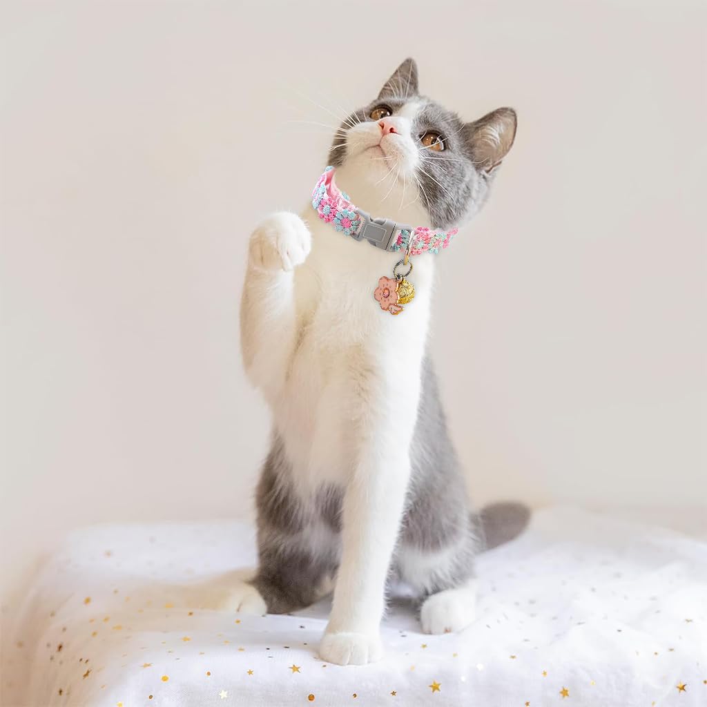 Qpets Floral Cat Collar, Cute Color Flower Cat Collar with Bell, Embroidery Handmade Sakura Charm Adjustable Quick Release Small Pet Collar