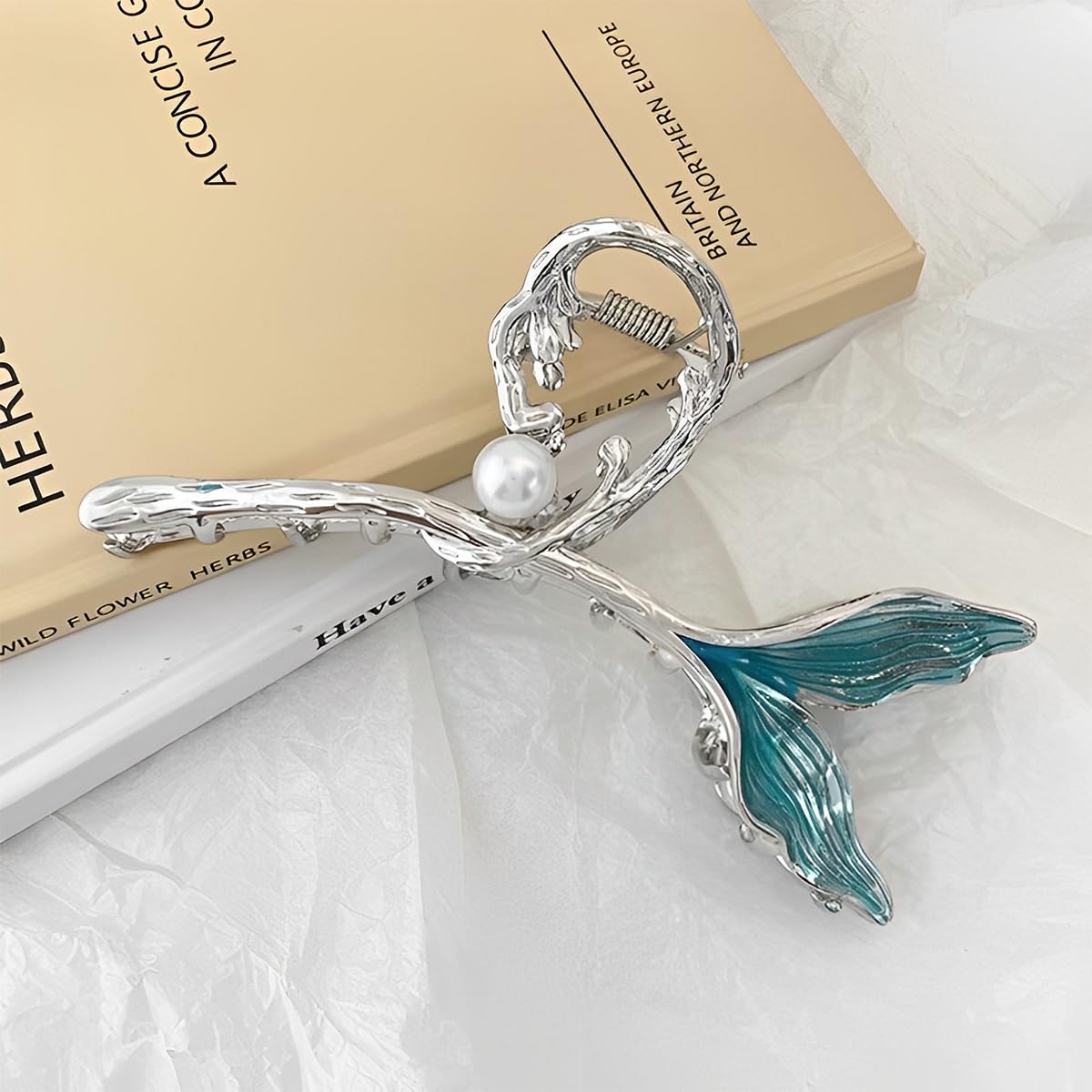 PALAY Hair Claw Clip for Women Stylish Large Mermaid Pearl Hair Clutches Women Non-Slip Metal Hair Jaw Clips Strong Hold Bun Hair Accessories - Silver