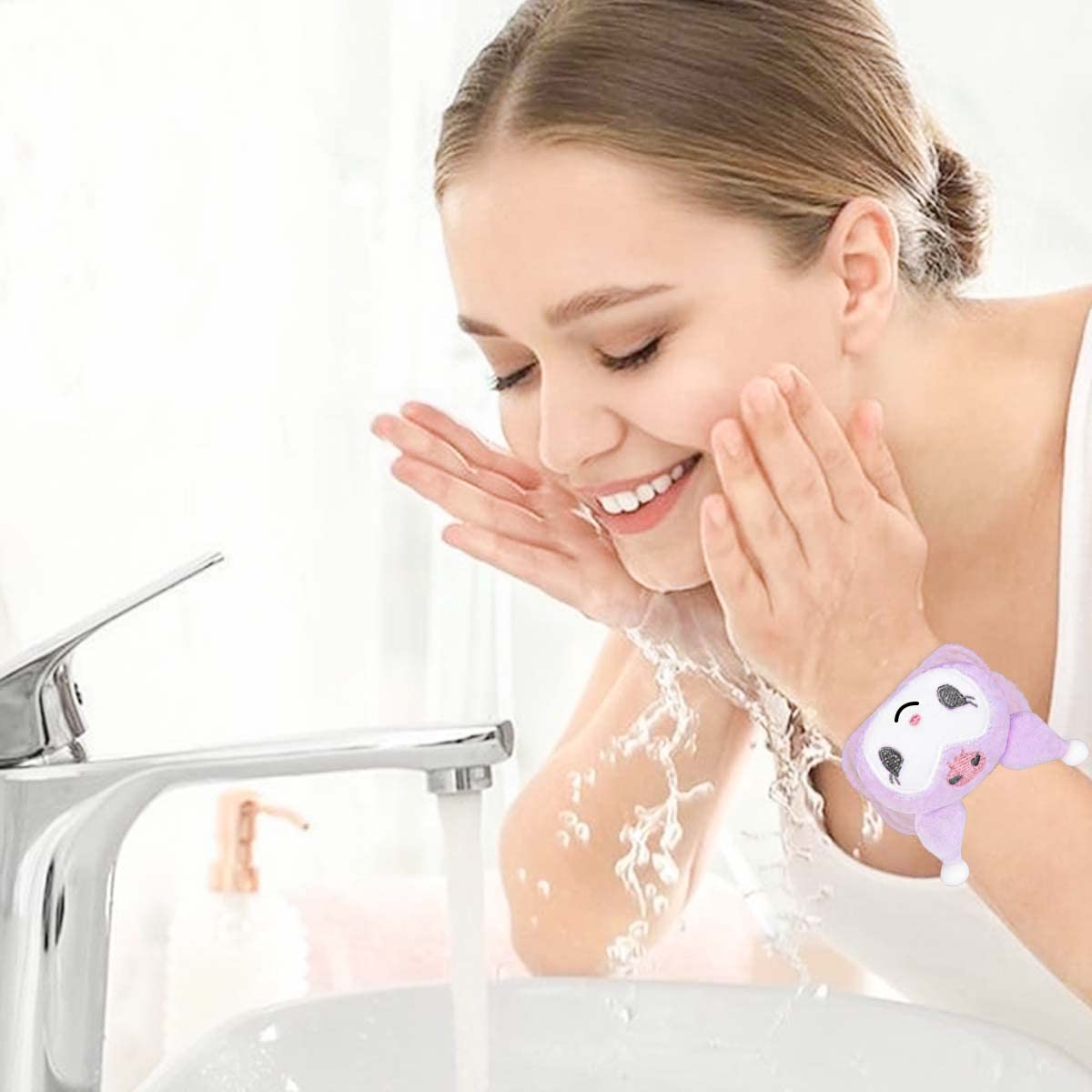 MAYCREATE Spa Wrist Band for Face Wash, Cute Cartoon Wristbands Wrist Towels for Washing Face, Microfiber Absorbent Wrist Sweat Bands for Women Girls Kids (Purple, 1 Pair)