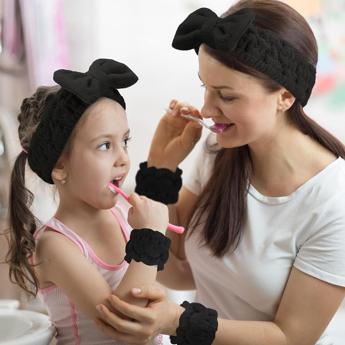 MAYCREATE Facial Headband for Women Skincare Spa Headband & Wrist Bands 3pcs Combo, Large Bow Face Wash Band Hairband, Flannel Hair Band for Makeup Sweat Wristband for Yoga, Fitness - Black