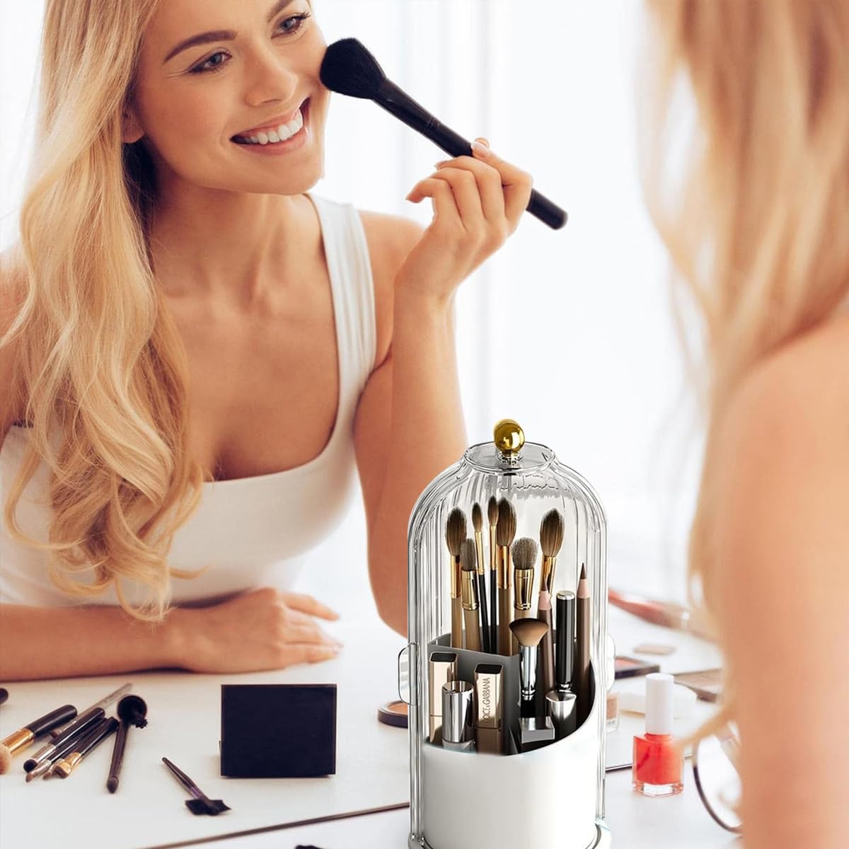 MAYCREATE Makeup Brush Holder Organizer with Lid, 360° Rotatable Makeup Brushes Storage Case, Dustproof Clear 3-Grid Cosmetic Organizer Stand for Vanity Desktop Bathroom