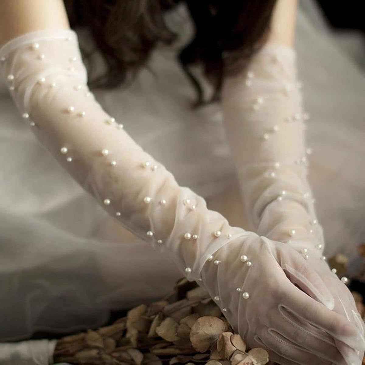 PALAY Wedding Gloves for Bride White Lace Gloves for Women Hand Gloves for Girls White Net Gloves, Elbow Length Lace Gloves Elegant Bridal Tulle Gloves Banquet Pearl Gloves Bridal Diwali Halloween