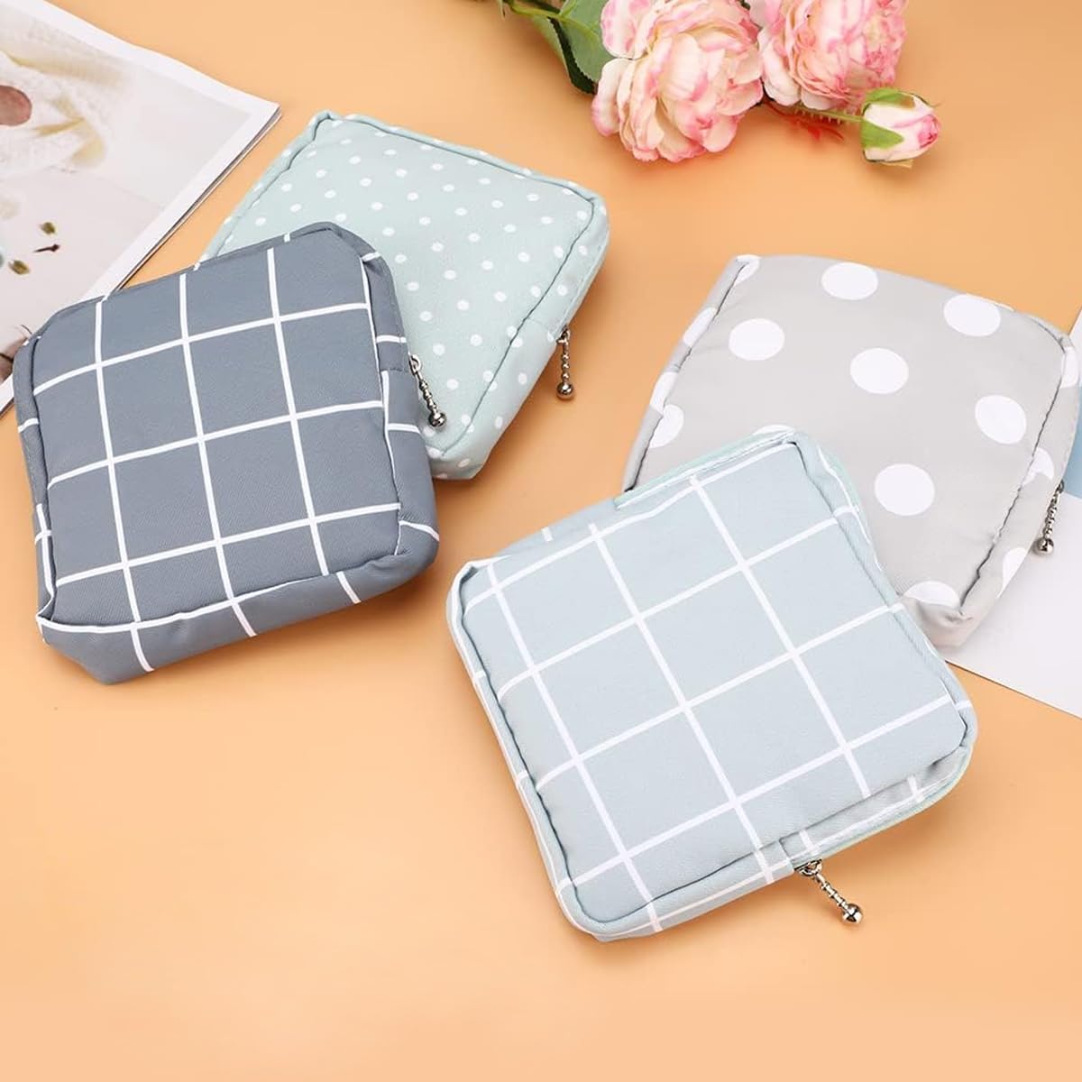 MAYCREATE 4 Pack Sanitary Napkin Storage Bag, Portable Travel Menstrual Period Sanitary Pouch Tampons Bag Suit for Women and Girls, Style B
