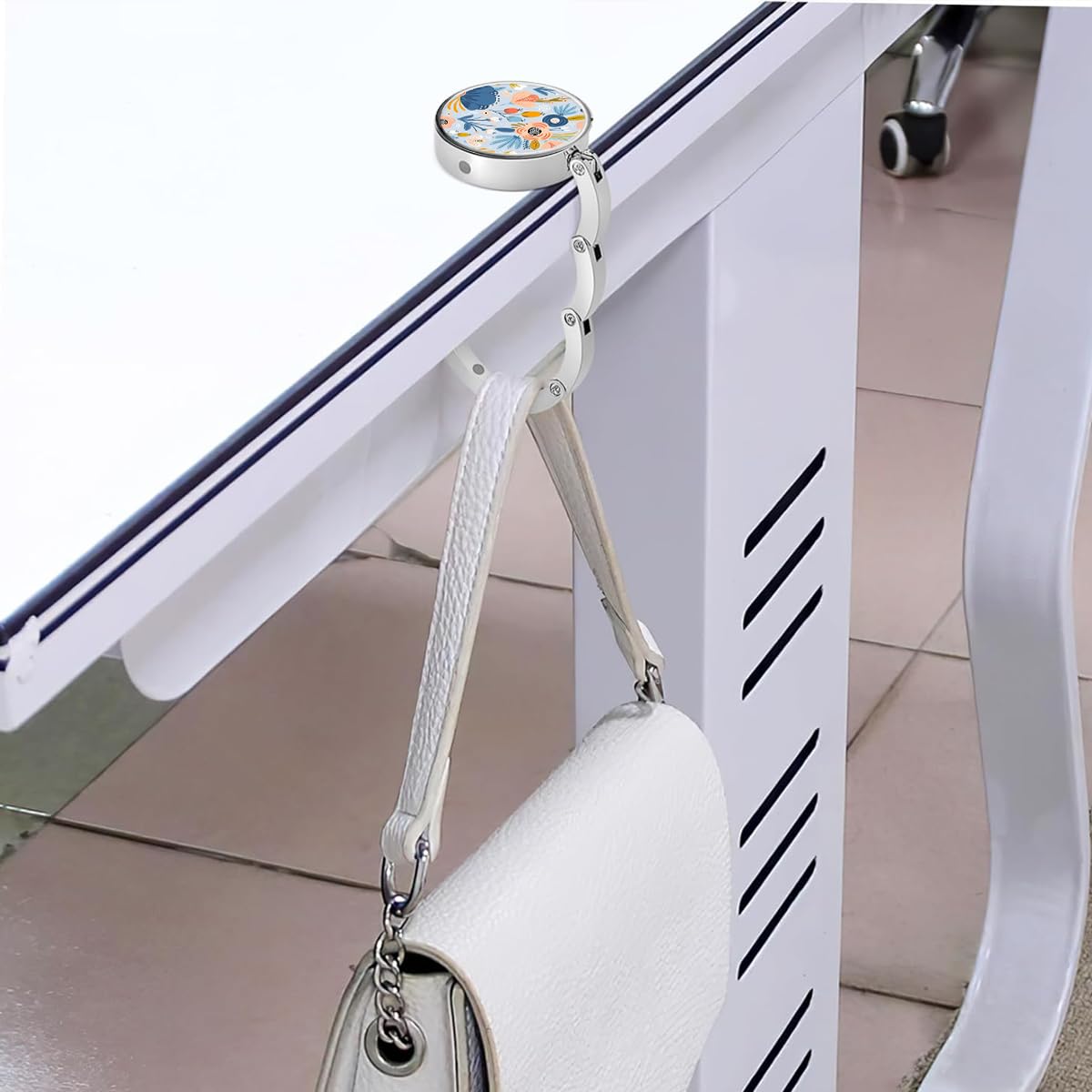 HASTHIP 3Pcs Desk Bag Hanger Pretty Floral Design Metal Bag Hanger Portable Folding Bag Ring Hanger for Table, Office Desk Aluminum Alloy Removable Hooks for Bags, Handbag, Backpack