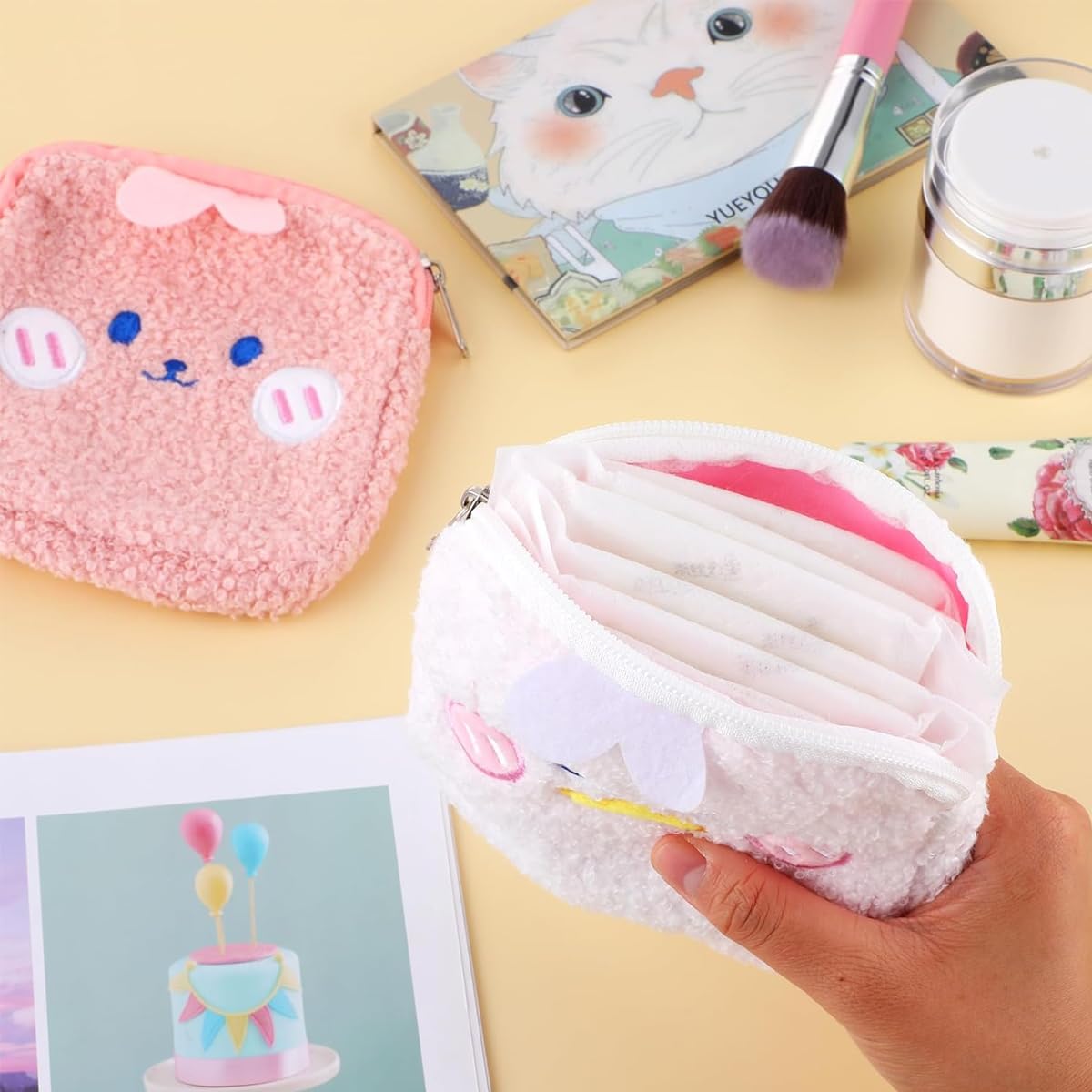 MAYCREATE 3Pcs Makeup Pouch Sanitary Pads Pouches Plush Storage Pouches Cute Cartoon Coin Pouch Small Lipstick Zipper Pouches for Girls Portable Zipper Pouch for Tampons, Sanitary Pads, Tissues