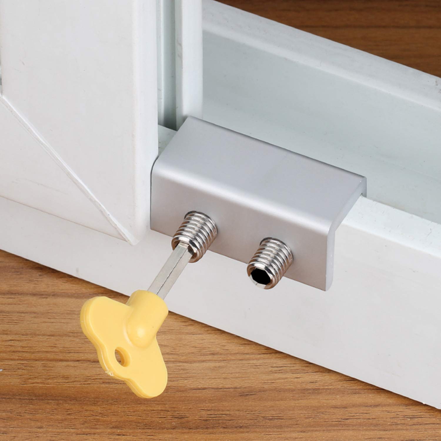 SNOWIE SOFT 4 Sets Sliding Window Locks, Baby Safety Lock, Security Window Lock Aluminum with Key, Window Stoppers for Slide Door, Adjustable Security Locks for Kids Room Hung Windows