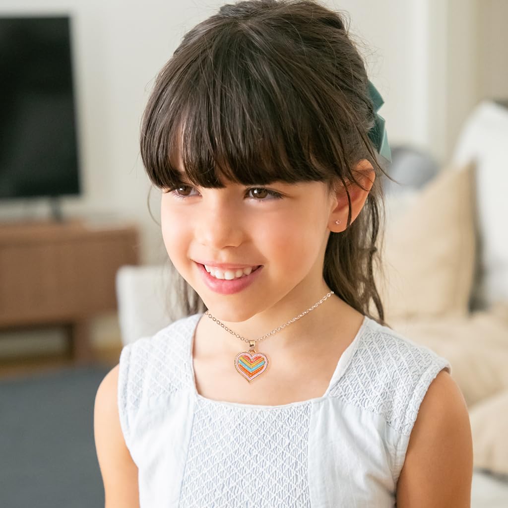 PATPAT Cute Necklace For Girls, Cartoon Necklace Jewellery Sets With 5 Interchangeable Pendent Charms Pendant For Girls Colorful Loving Heart Pendant Friendship Necklace Set For Women Girls