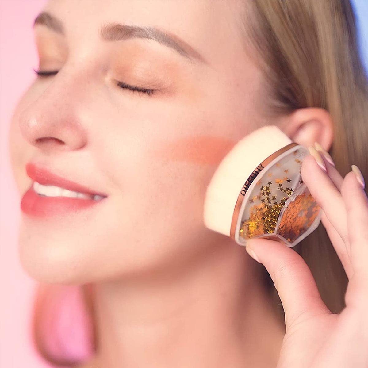 MAYCREATE Foundation Brush Flat Top Liquid Powder Makeup Brush Kabuki Face Blush Brush for Liquid & Cream, Flawless Blending Make Up Brush with Case
