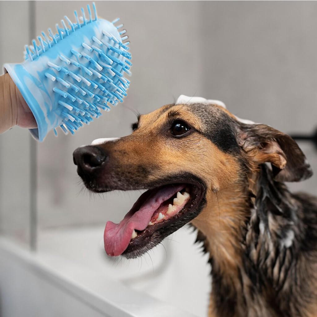 Qpets Pet Feet Cleaning, Soft Silicone Foot Washing Cup, Dog Paw Cleaner with Carabiner Pet Palm Cleaning Pouch Claw Cleaning for Dogs Cats