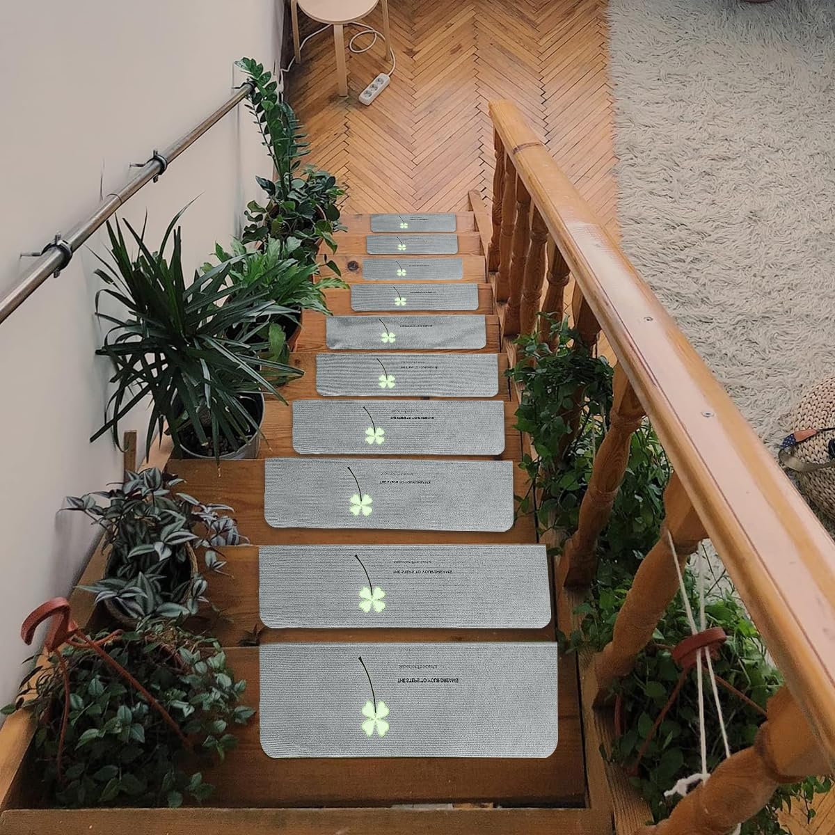 HASTHIP 2pcs Luminous Stair Mat Nonslip TPR Stair Pads for Home Safety Stair Mat Self Adhesive Stair Mat with Glow in Dark Four Leaf Clover Safety Stair Mat for Home Stair Decor, 55 x 22cm