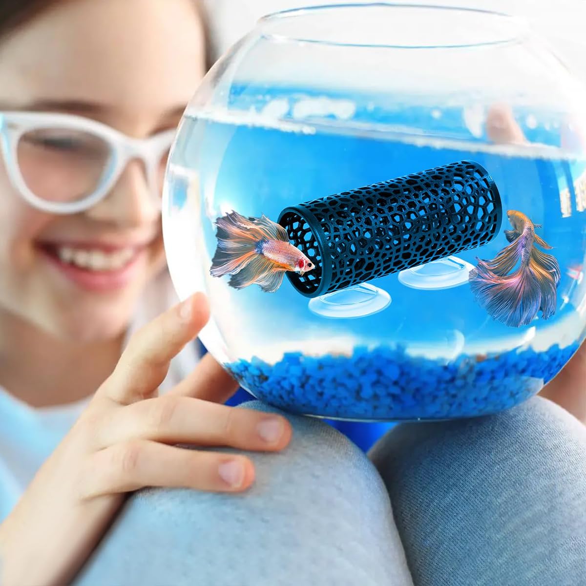 Qpets Betta Fish Tank Accessories Decoration with Suction Cup, Fish Hide Cave Tunnel Plastic Mesh Fish Tank Landscape Decoration Ornament - 2Pcs