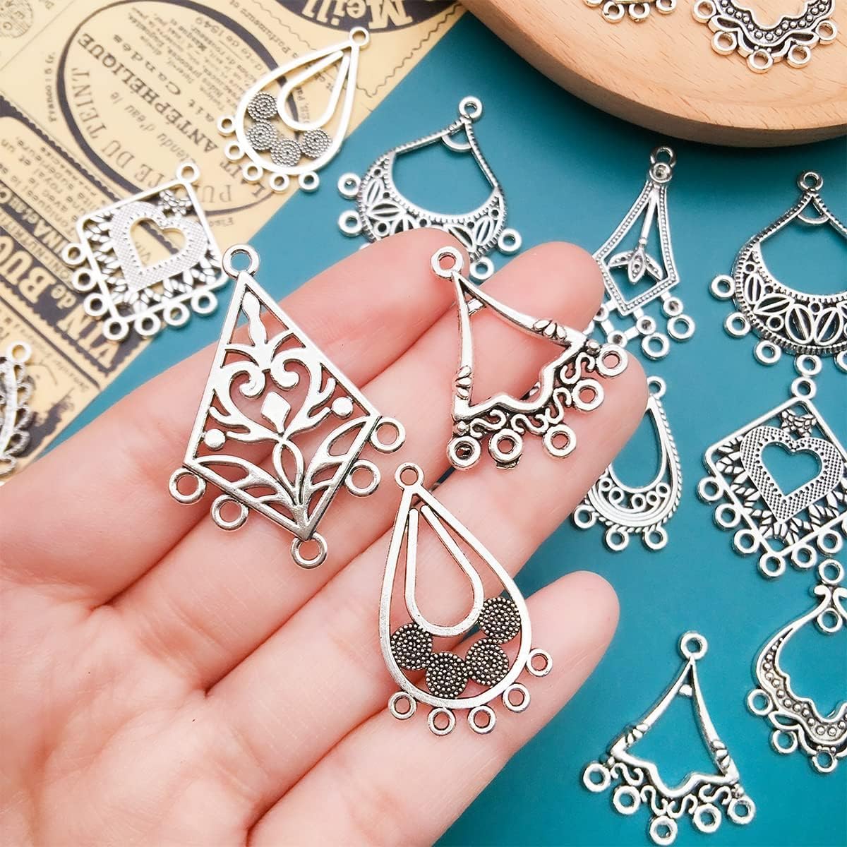 SANNIDHI 60pcs Charms for Bracelet Making Antique Silver Earrings Charms for Jewellery Making Zinc Alloy Bracelet Charms Pendents Kit for Necklace Jewelry Making and DIY Crafts