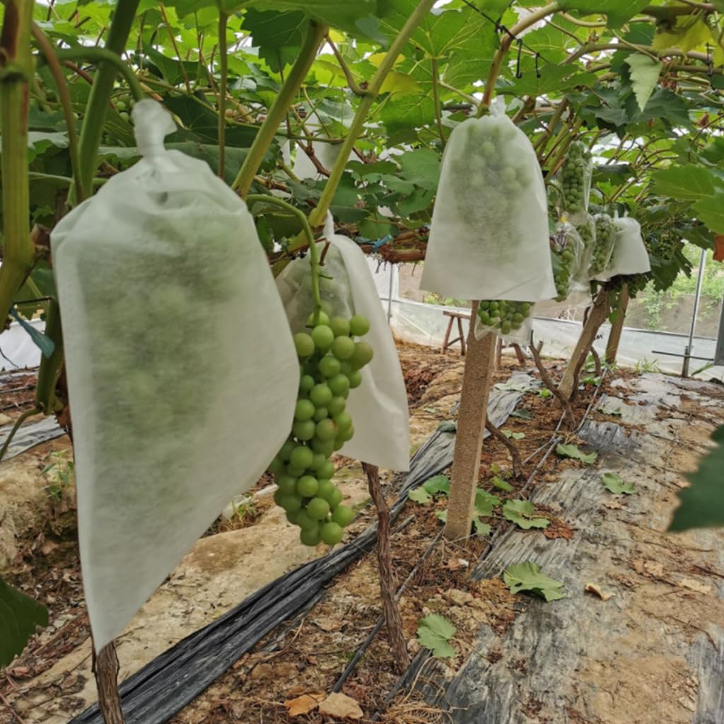 Optifit Durable Non-Woven 100Pcs Fruit Protection Bags with Drawstring, 30x35cm, Pest & Bird Resistant, Breathable Barrier Net for Multiple Fruits, Easy to Use & Check, Ideal for Gardeners & Farmers