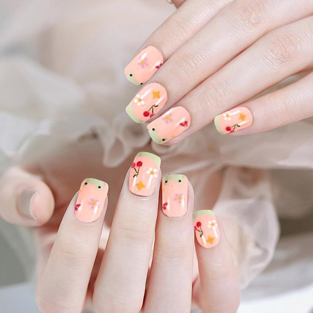 MAYCREATE® 96 Pcs False False on Nails for Women