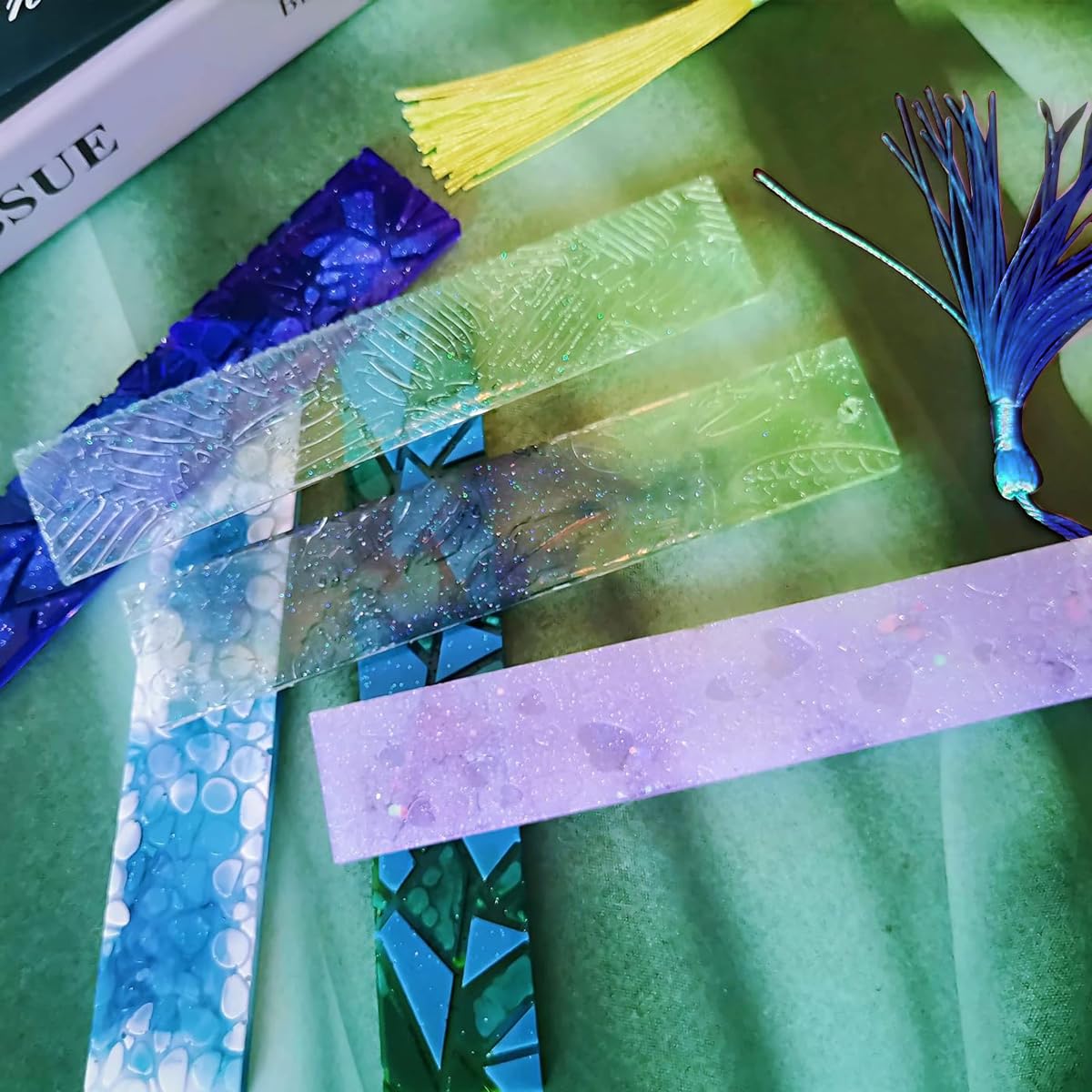 HASTHIP 6Pcs Diamond Painting Bookmarks Kit, DIY Feather Bookmark Bling Crystal Pendant Bookmark for Home Office School, 5D Diamond Painting Beginner Arts Crafts Gifts for Adults and Kids (15X5.5cm)