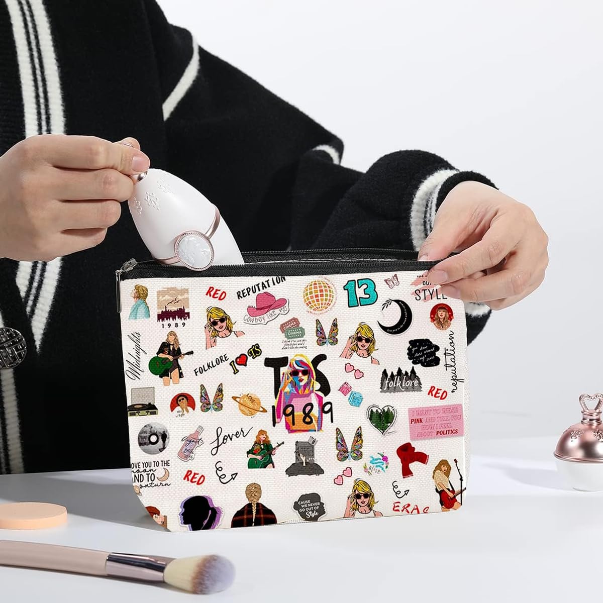 PALAY Makeup Bag Fashion Women Makup Pouch Toiletries Bag Linen Print Travel Makeup Organizer Zipper Pouch Cartoon Print Cosmetic Bag for Women Makeup Brush Bag(25x17cm)