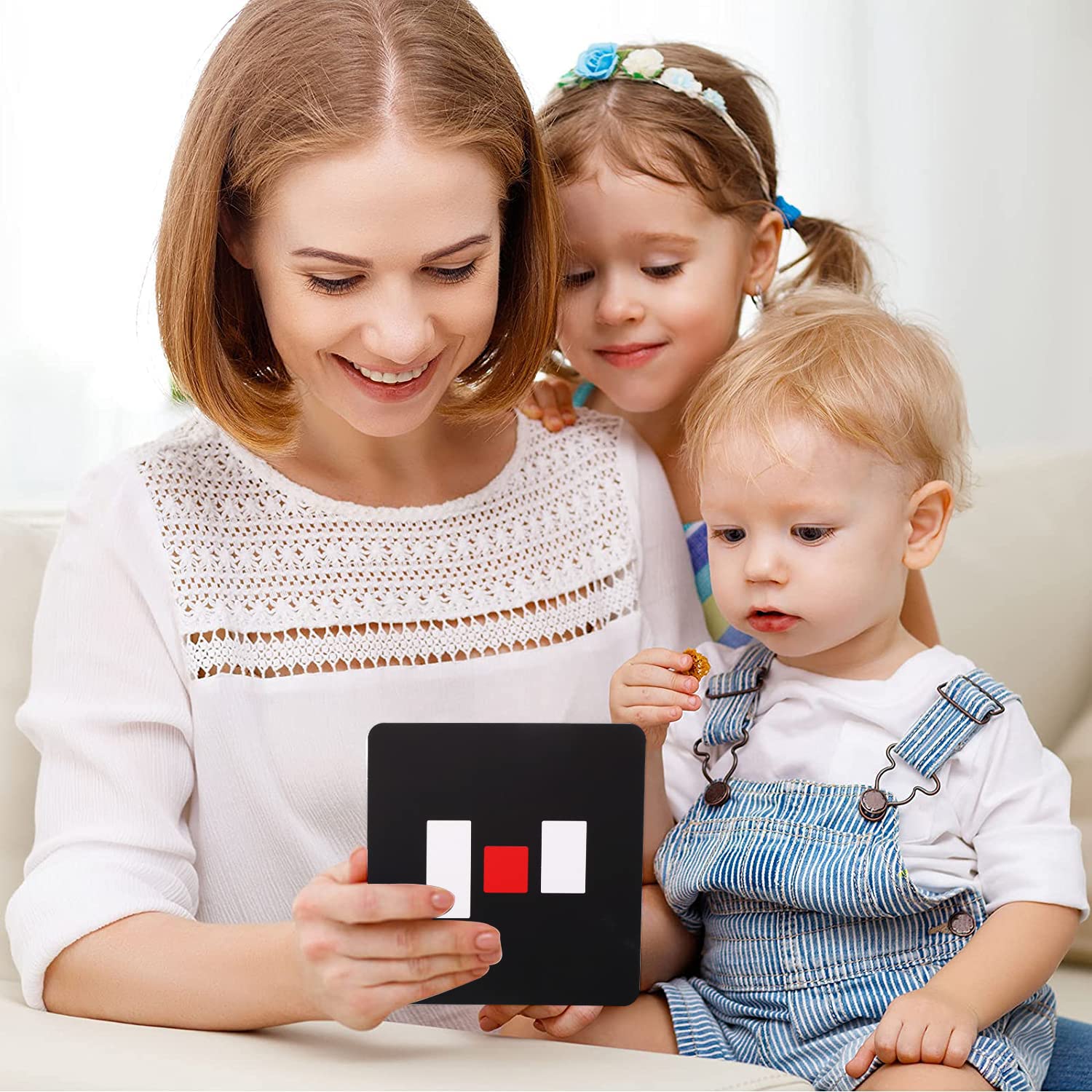 SNOWIE SOFT Black RedFlash Cards for Infants, 16 Pictures 5.5 x 5.5 Inch Designed Contrast Cards for Newborn Baby Toys with High Contrast (3-6 Months)