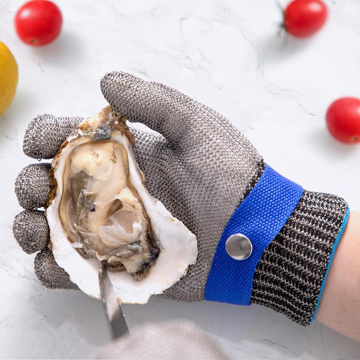 HASTHIP 1Pcs Stainless Steel Mesh Gloves, Anti-Cut Level-9 Protection Work Gloves, Adjustable Fit, Puncture Proof Glove for Meat Processing, Fish Handling, Metal & Wood Work (Large)