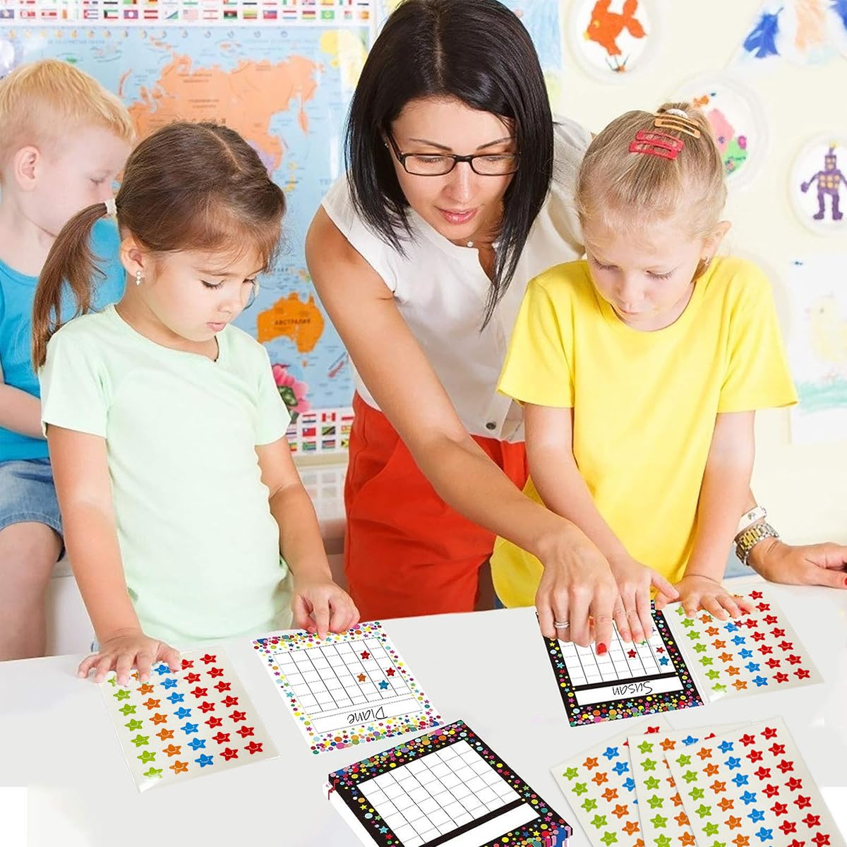 HASTHIP 30 Sheet Classroom Reward Chart, Reward Chart for Kids, Blank Print Reward Sticker Chart with 30 Sheet Smile Star Sticker for Kids Students Classroom Teaching or Family Using