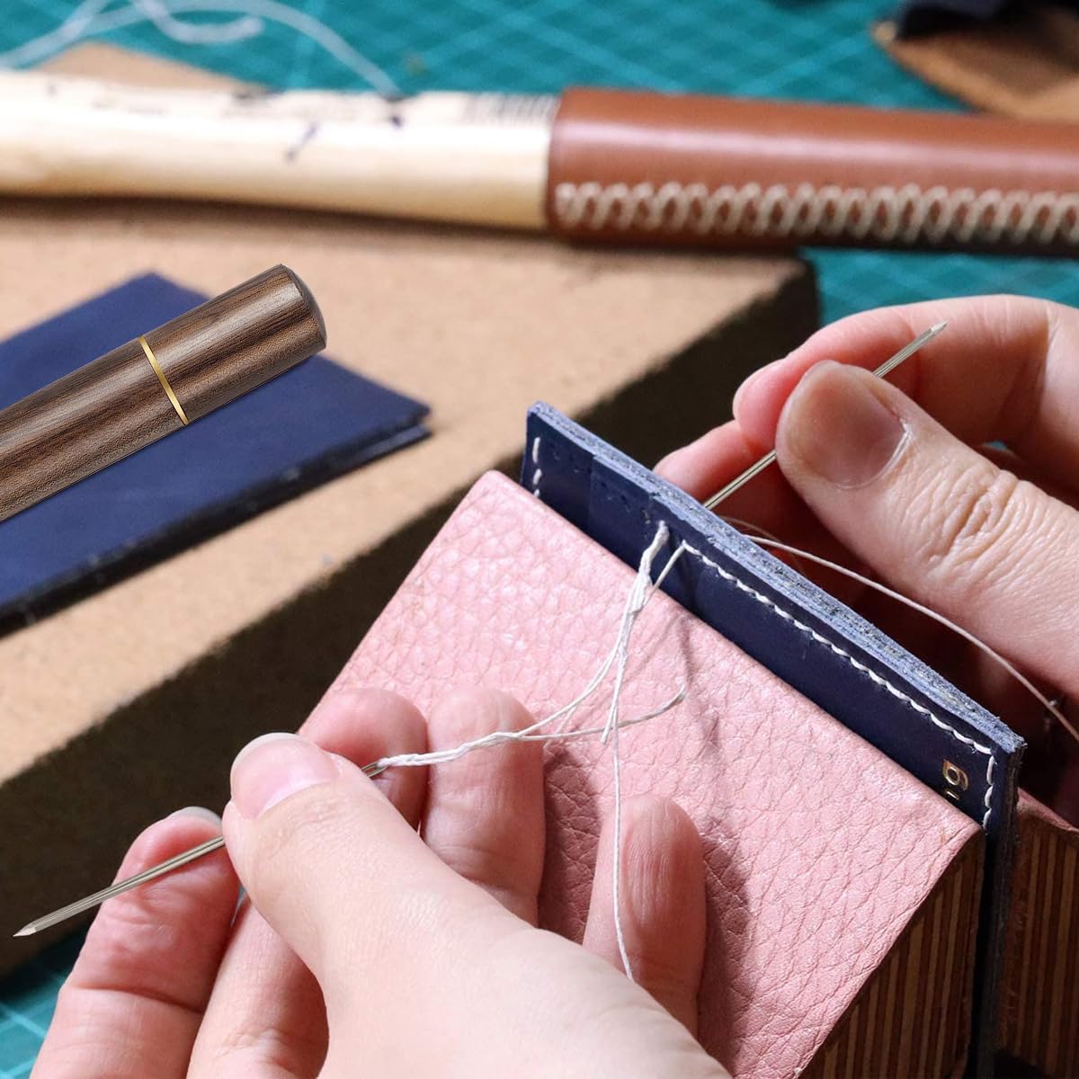 HASTHIP 30pcs Quilting Needle Self-Threading Quilting Needle with Wooden Needle Case Long Quilting Needle of Various Sizes Easy Self-Threading Quilting Needle for Quilting, Embroidery, Hand Sewing