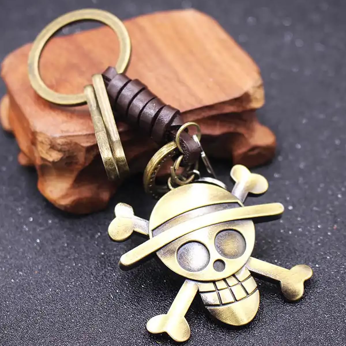 PATPAT One Piece Keychain with Snap Buckles Alloy Jolly Roger Key Chains for Bikes Antique Steampunk Monkey D. Luffy's Jolly Roger Pendent Keychain One Piece Merchandise Gift for Men