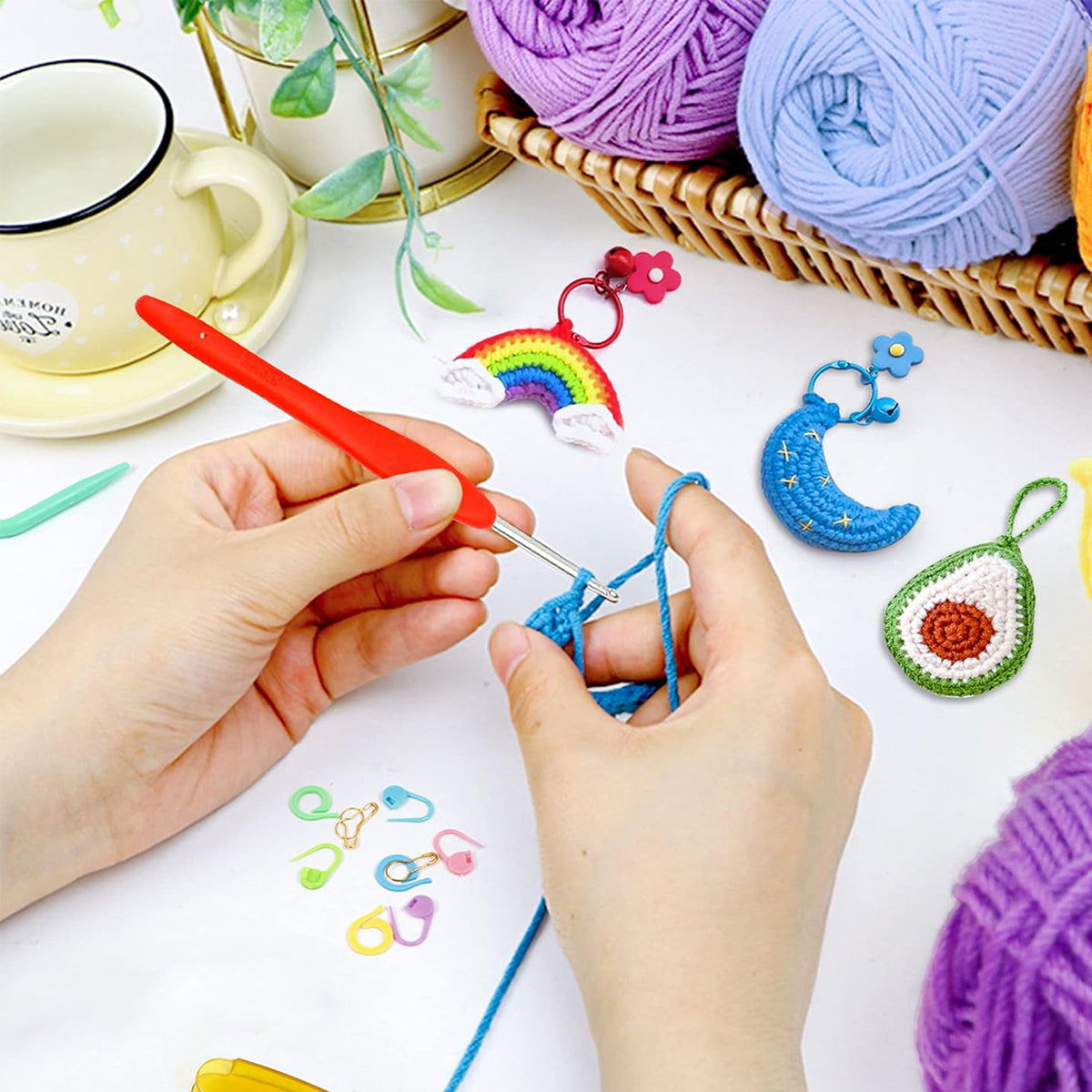 HASTHIP 130PCS Crochet Kit for Beginners Adults, Upgraded Hanging Crochet Set with Crochet Yarn for Crocheting, Ergonomic Soft Grip & Knitting Crochet Starter Kit for Knitting Craft