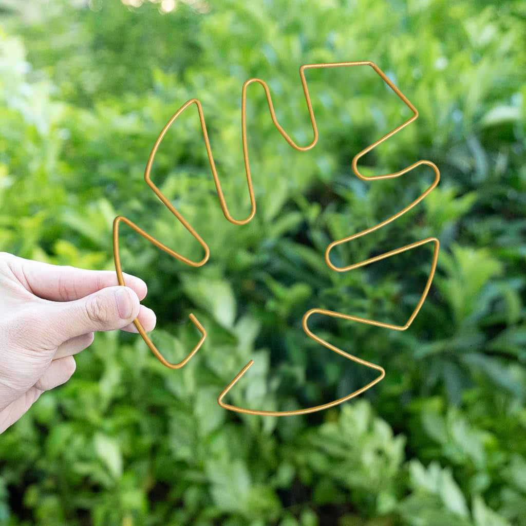 HASTHIP Green Plant Stem Support Flower Stem Upright Support Plant Stem Support Holder Golden Metal Open Leaf-shaped Stem Support for Dahlias, Rose, Orchids