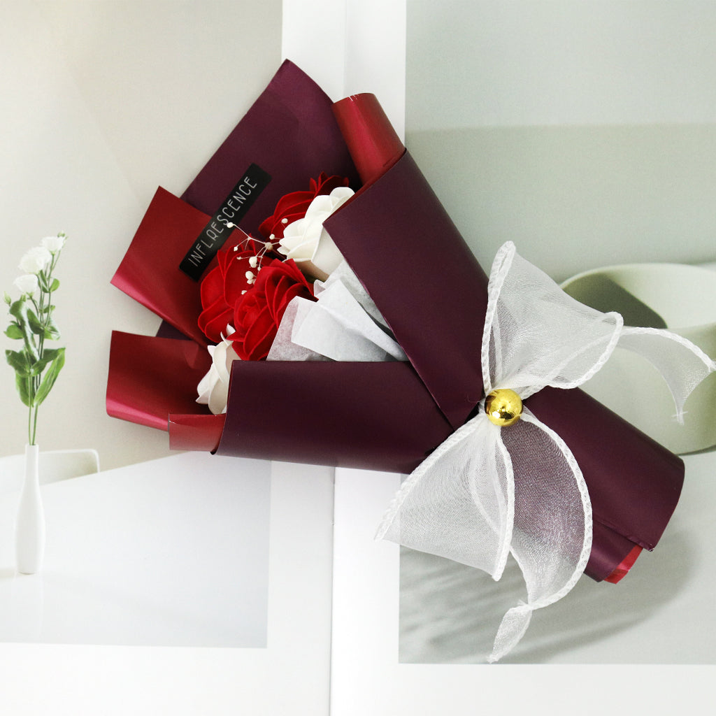 HASTHIP Valentine's Day Gift Romantic Red Rose Gift Box Hand Soap Red Rose Gift Box Birthday Gift for Girlfriend Christmas Gift, 20cmx14cmx8.5cm
