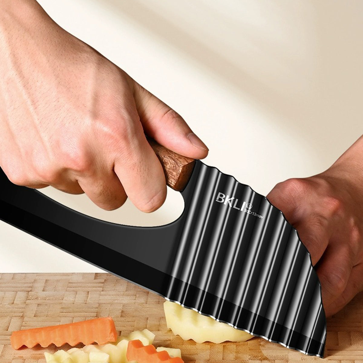 Supvox Crinkle Cutter Knife, Large Crinkle Potato Cutter Wavy Chopper with Handle, Zig Zag Knife Wavy Slicer Crinkle Cutting Chopping Tools for Potato Carrot Vegetable