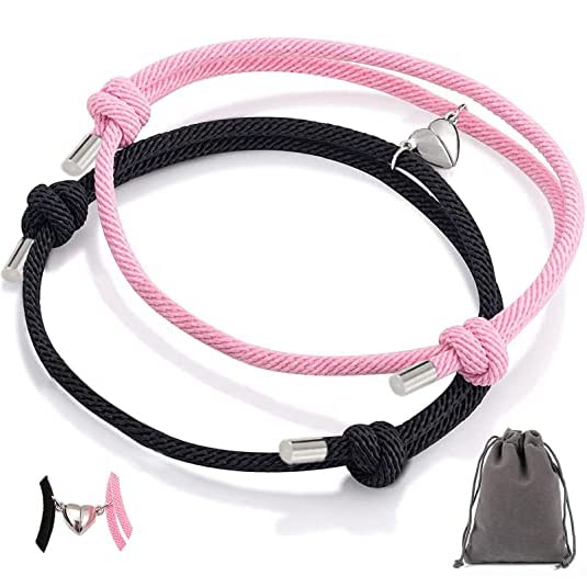 MAYCREATE Friendship Bracelets for Couples with Magnetic Heart Pendants and Adjustable 14–26 cm Rope | Velvet Gift Bag for Him and Her