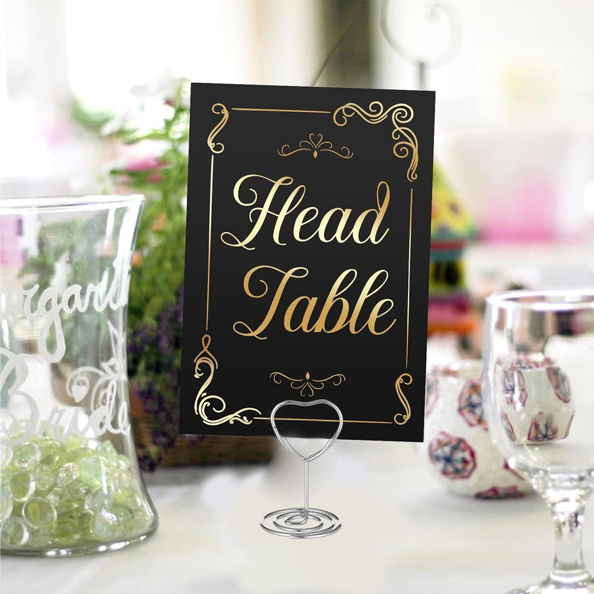 HASTHIP 16Pcs Table Number Cards with 16 Metal Wire Holders Elegant Metallic Texture Black Golden Hard Cards Heart-shaped Wire Card Holders Guests Wedding Tables Cards