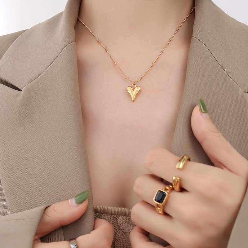 ZIBUYU® Golden Heart Necklace for Women Y2K Style Slim Chain Collarbone Pendant Alloy Jewelry Gift Her Birthday Anniversary Valentines Day 2PCS