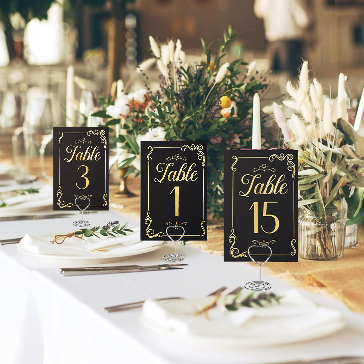 HASTHIP 16Pcs Table Number Cards with 16 Metal Wire Holders Elegant Metallic Texture Black Golden Hard Cards Heart-shaped Wire Card Holders Guests Wedding Tables Cards
