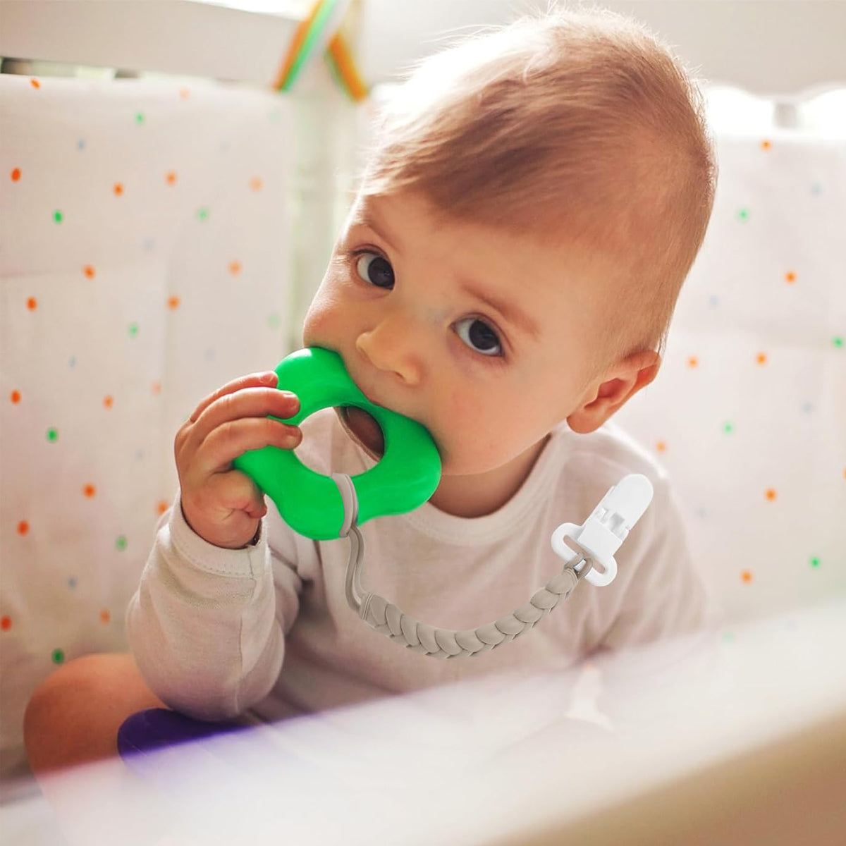 SNOWIE SOFT 4Pcs Pacifier Clip Straps Silicone Pacifier Holder Anti-lost Pacifier Holder for Clothes 4-Color Woven Silicone Pacifier Holder Clips Stroller Toy Clips Shower Gifts