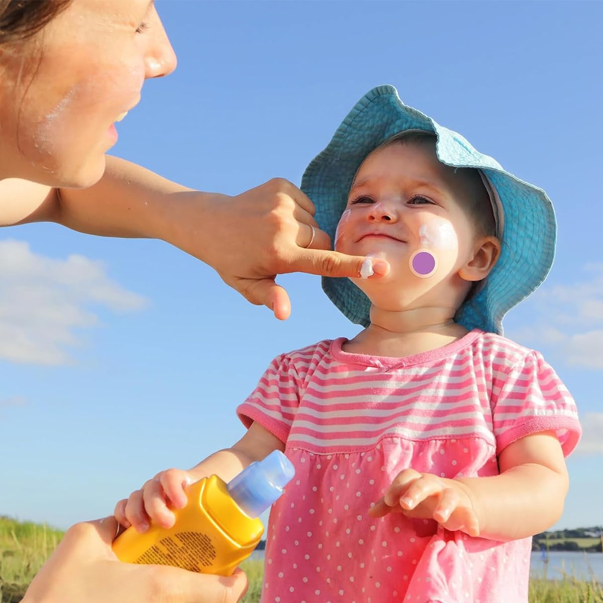 HANNEA Sunscreen Applicator Patches 360PCS with UV Dots featuring Visible Color Change Reminder