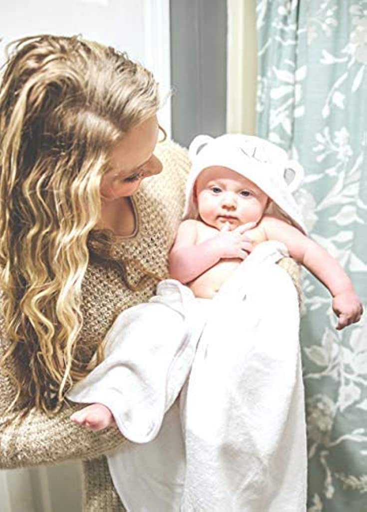 SNOWIE SOFT Baby Bath Towel for Newborns with 90×90 cm Hooded Bear Design | Bamboo Fiber Set