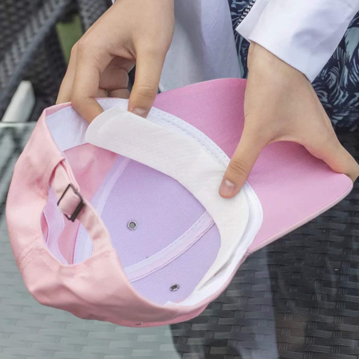 HANNEA Collar Protector Sweat Pads for Shirts and Hats with Self-Adhesive Liner 20pcs | Breathable Non-Woven Fabric White 23×3.5cm