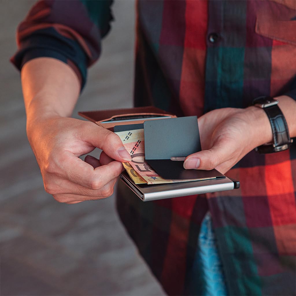 Zibuyu Slim Wallet for Men with RFID Blocking and Pop Up Card Chamber 3.74×2.55×0.59 in Brown
