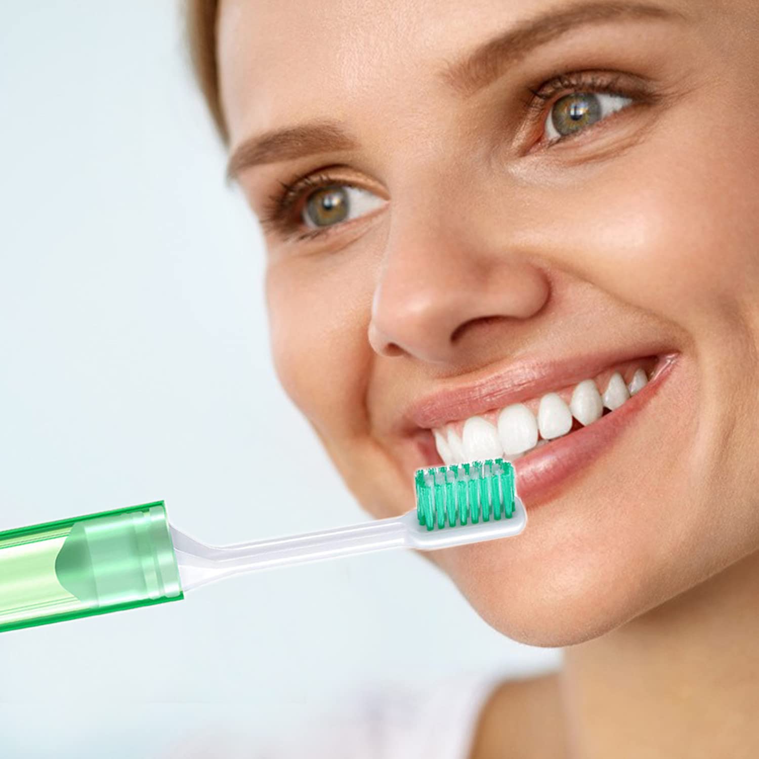 ZIBUYU Mini Foldable Toothbrush Set for Travel and Camping with PP Lid Handle | 4 Pcs 6.6 in Portable Design