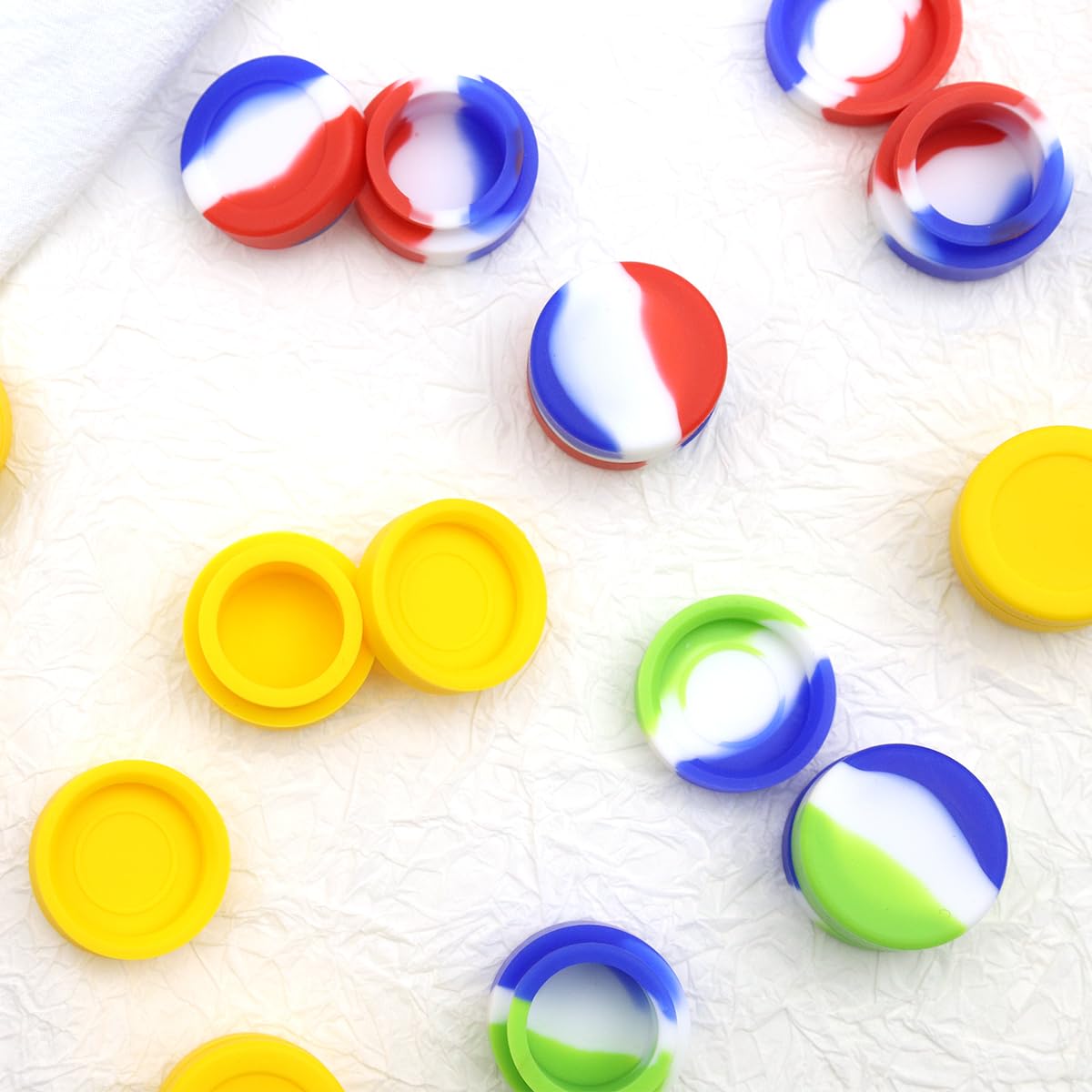 MAYCREATE Silicone Wax Containers for Kitchen and Travel featuring Screw Lid | 10pcs 5ml Colorful Non Stick Jars