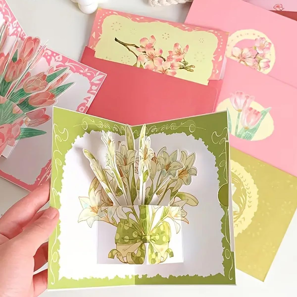 Climberty® 4pcs Mother's Day Gift Cards 3D Tulips Paper Art Floral Gift Greeting Cards Thanks Giving Gift Cards Elegant Rose Sakura Lily Flower Gift Cards for Mother's Day, Birthday Bag, Anniversary