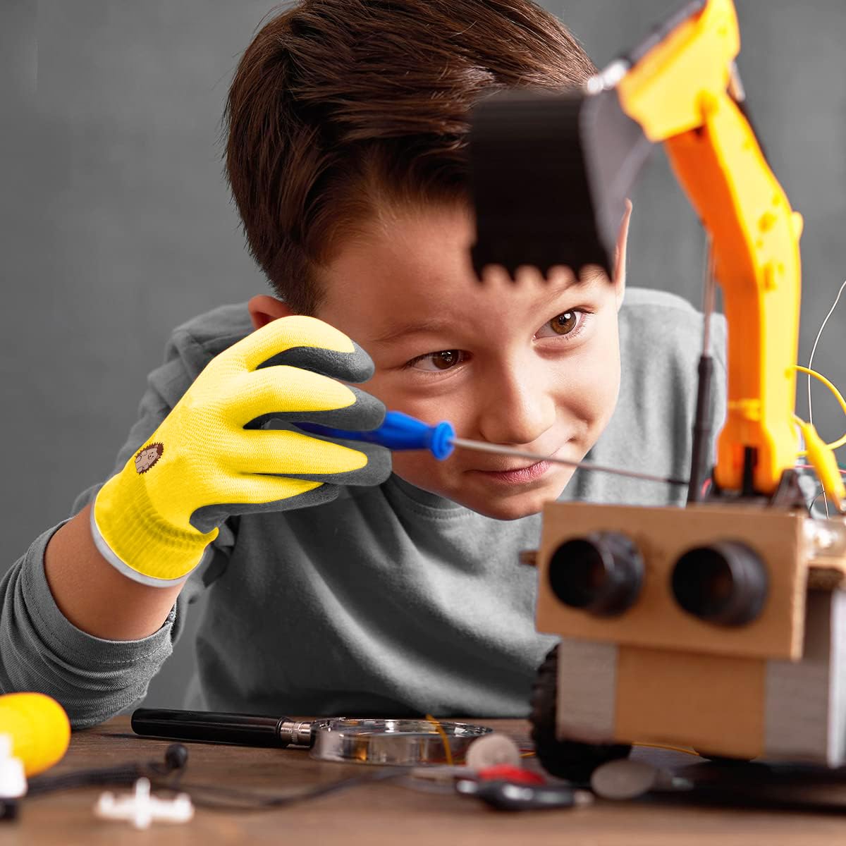 Serplex Kids Gardening Gloves for Ages 3–5 with Rubber Coating and Soft Breathable Lining