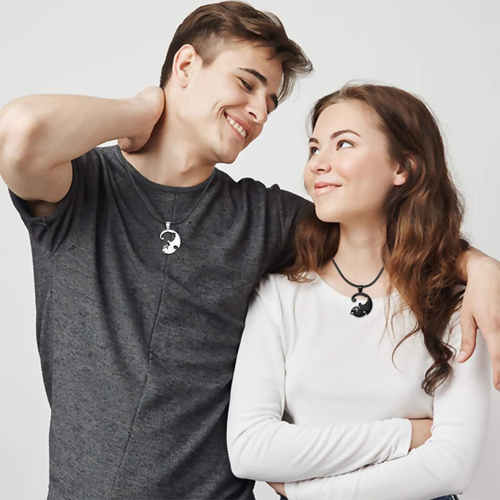 Zibuyu Friendship Necklace for Couples featuring Black and White Cat Pendants | Stainless Steel Gift