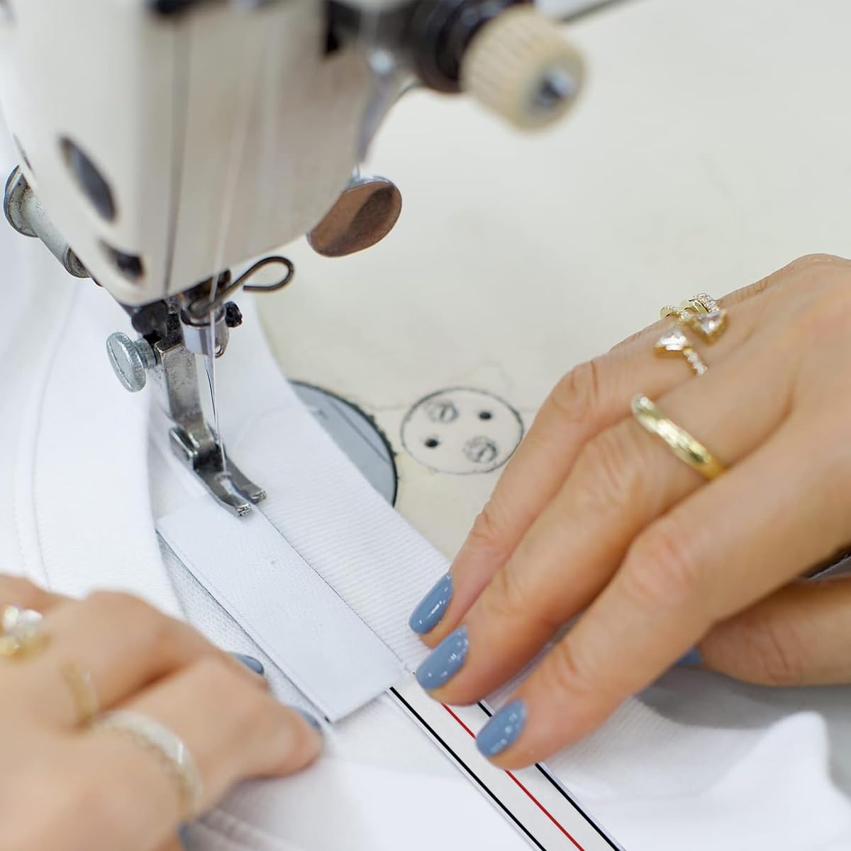 HASTHIP Diagonal Seam Tape for Sewing with 1/4 Inch Guide Line 10 Yard Roll | Easy Removal