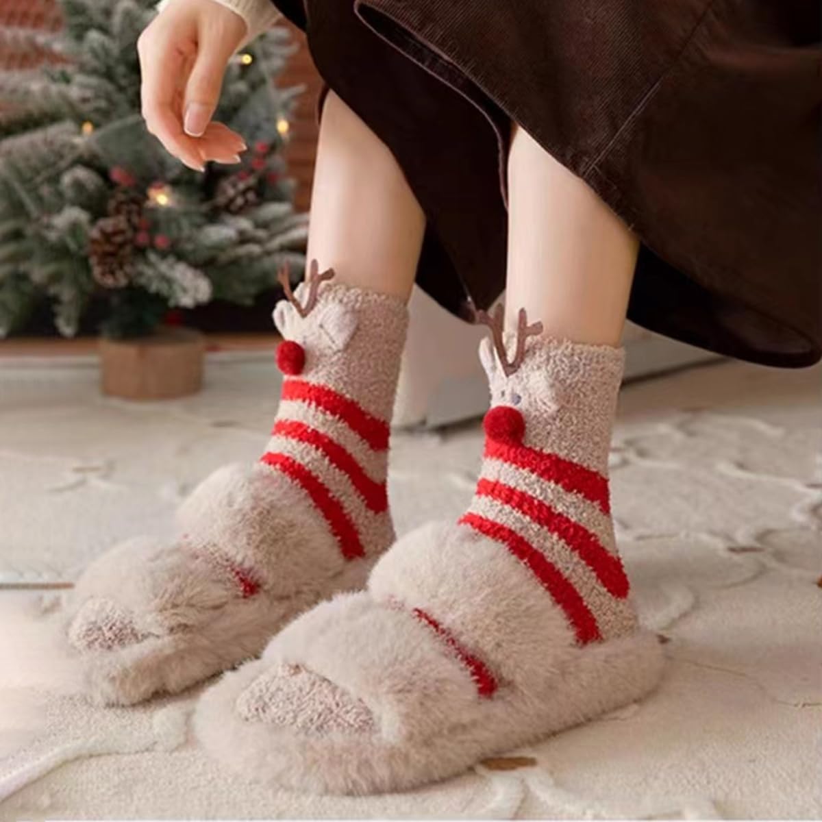 GUSTAVE® 5 pairs Christmas Socks Cute Christmas Floor Socks Winter Warm Socks Home Floor Socks Coral Velvet Socks Warm Winter Thermal Socks Ankle Socks Christmas Gift with Gift Box