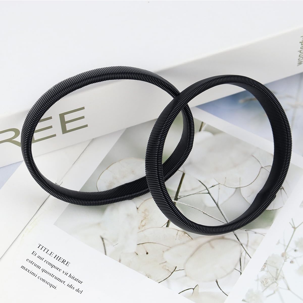 GUSTAVE Shirt Sleeve Garters for Men and Women with Stretchy Metal Band Black 2 pcs