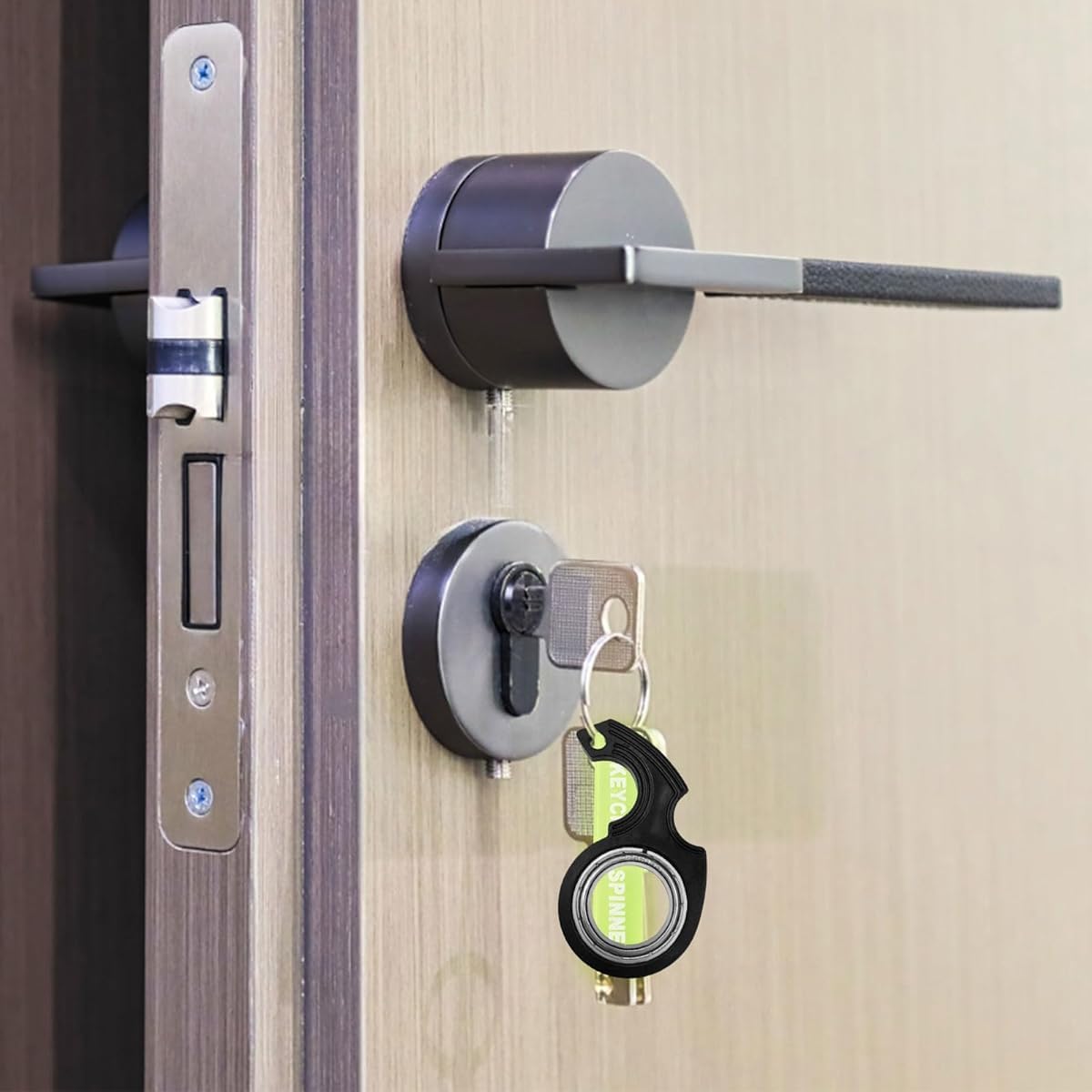 Zibuyu Key Chain for Anxiety Relief with Glow in the Dark Whirling Metal Charm | Gift for Men and Women